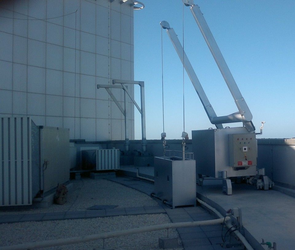 BMU for facade access and maintenance