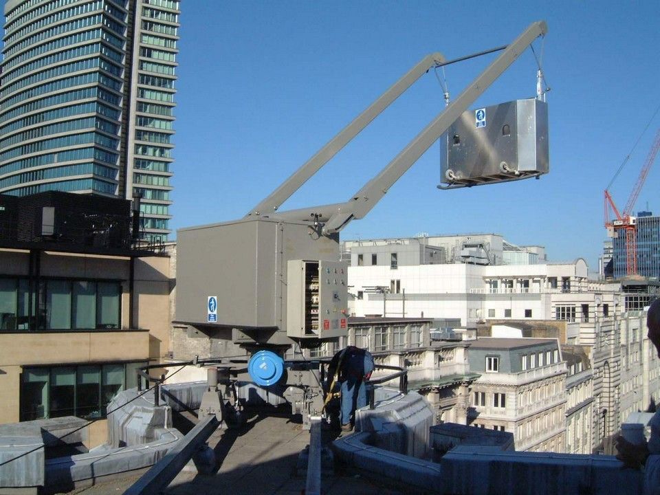BMU for facade access and maintenance