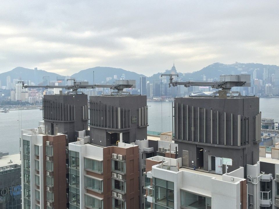 BMU for facade access and maintenance