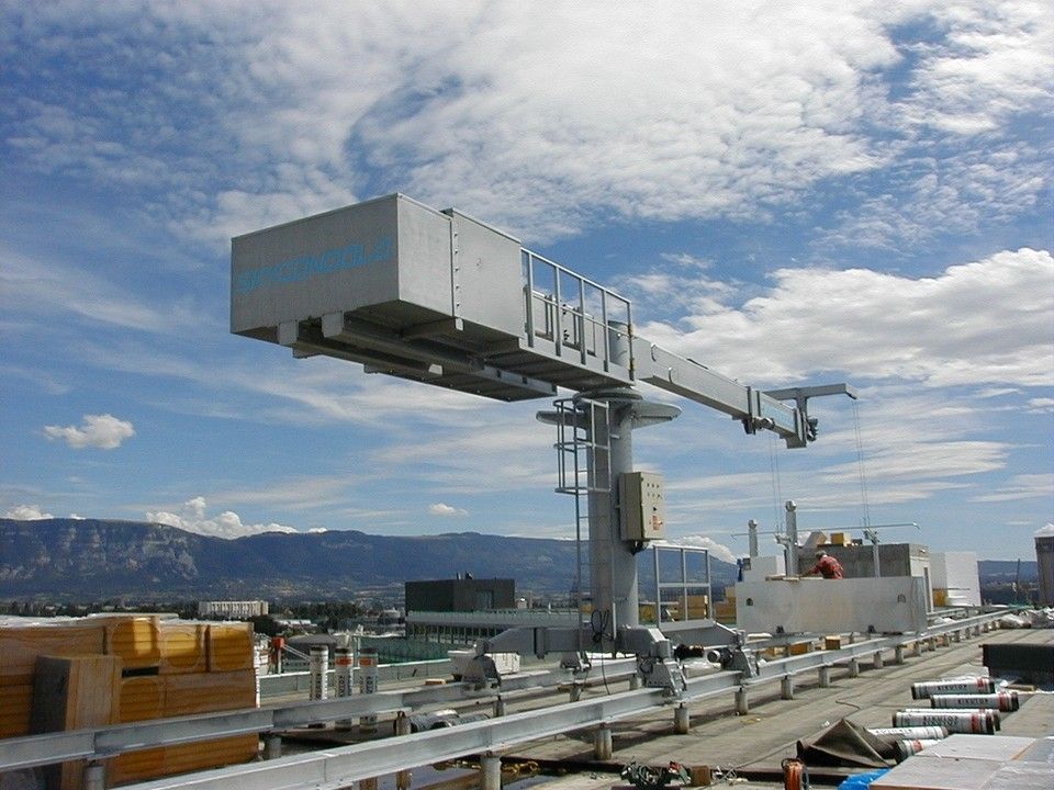 BMU for facade access and maintenance