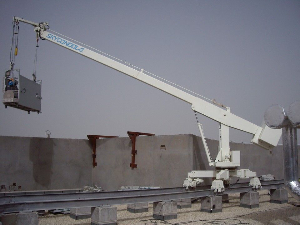 BMU for facade access and maintenance