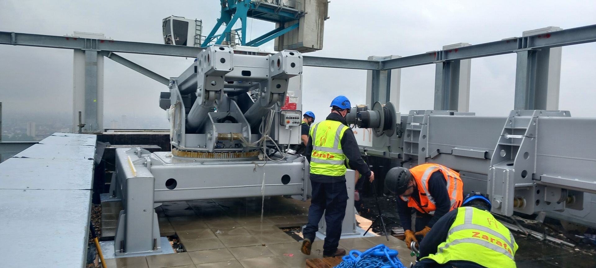 Installing BMU on rooftop