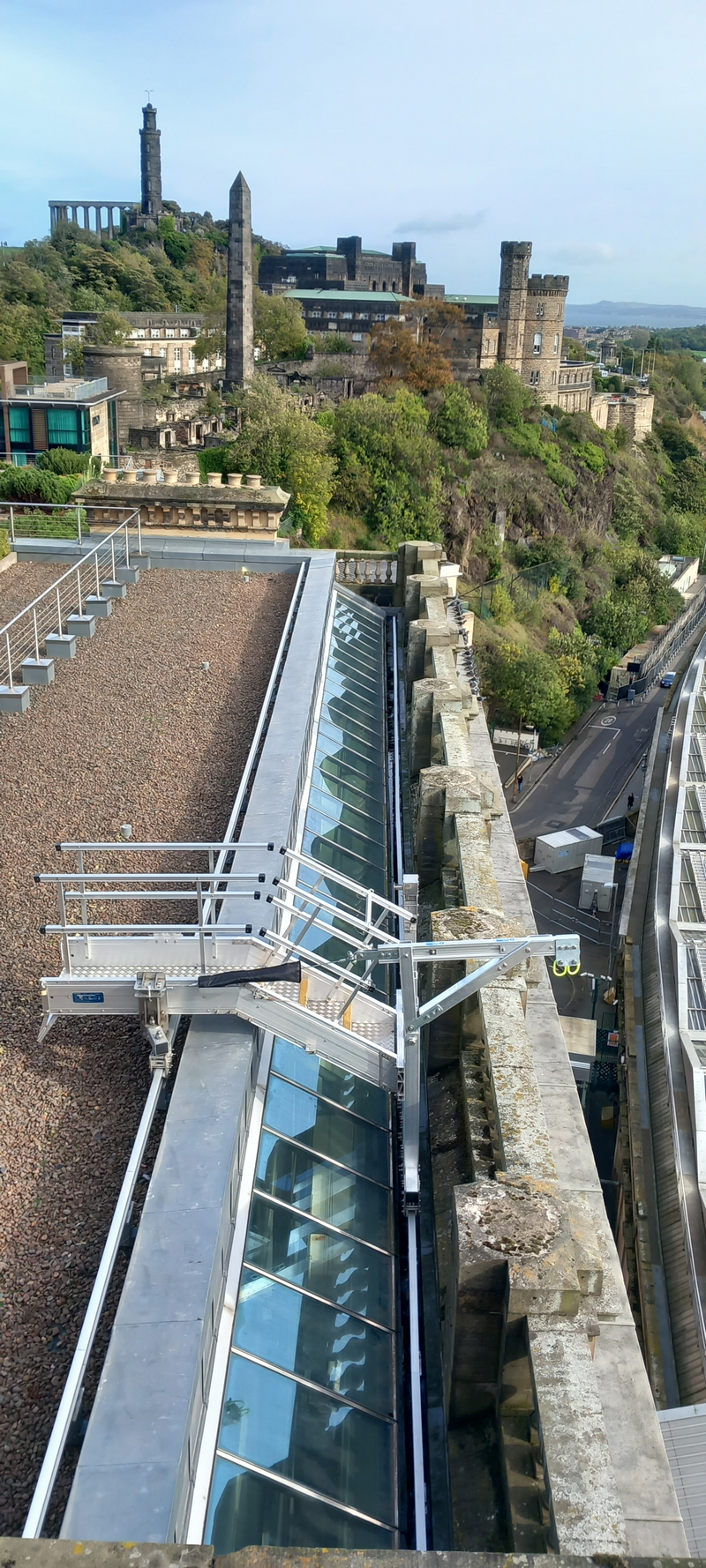 Gantry system access engineering for facade access and maintenance 