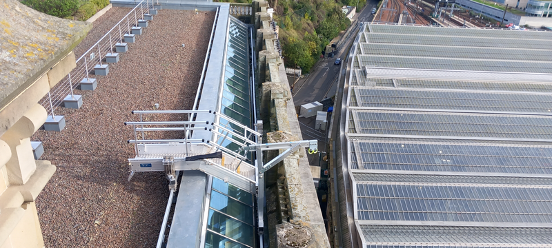 Gantry system access engineering for facade access and maintenance 