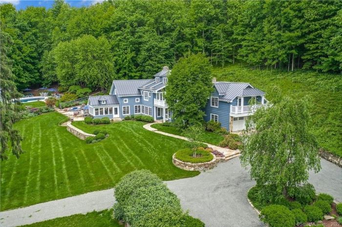 20 Putney Chapel Way, Stratford, CT - 06614