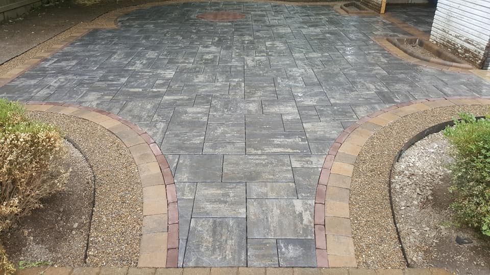 Custom Deck Builder in Columbus, OH Patio Deck Fence Builders