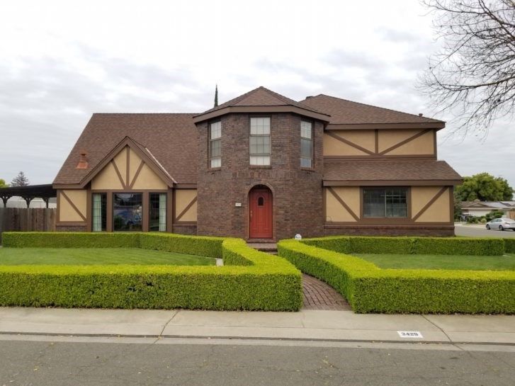 Stucco Repair and Painting