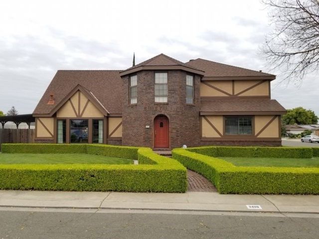 Stucco Repair and Painting