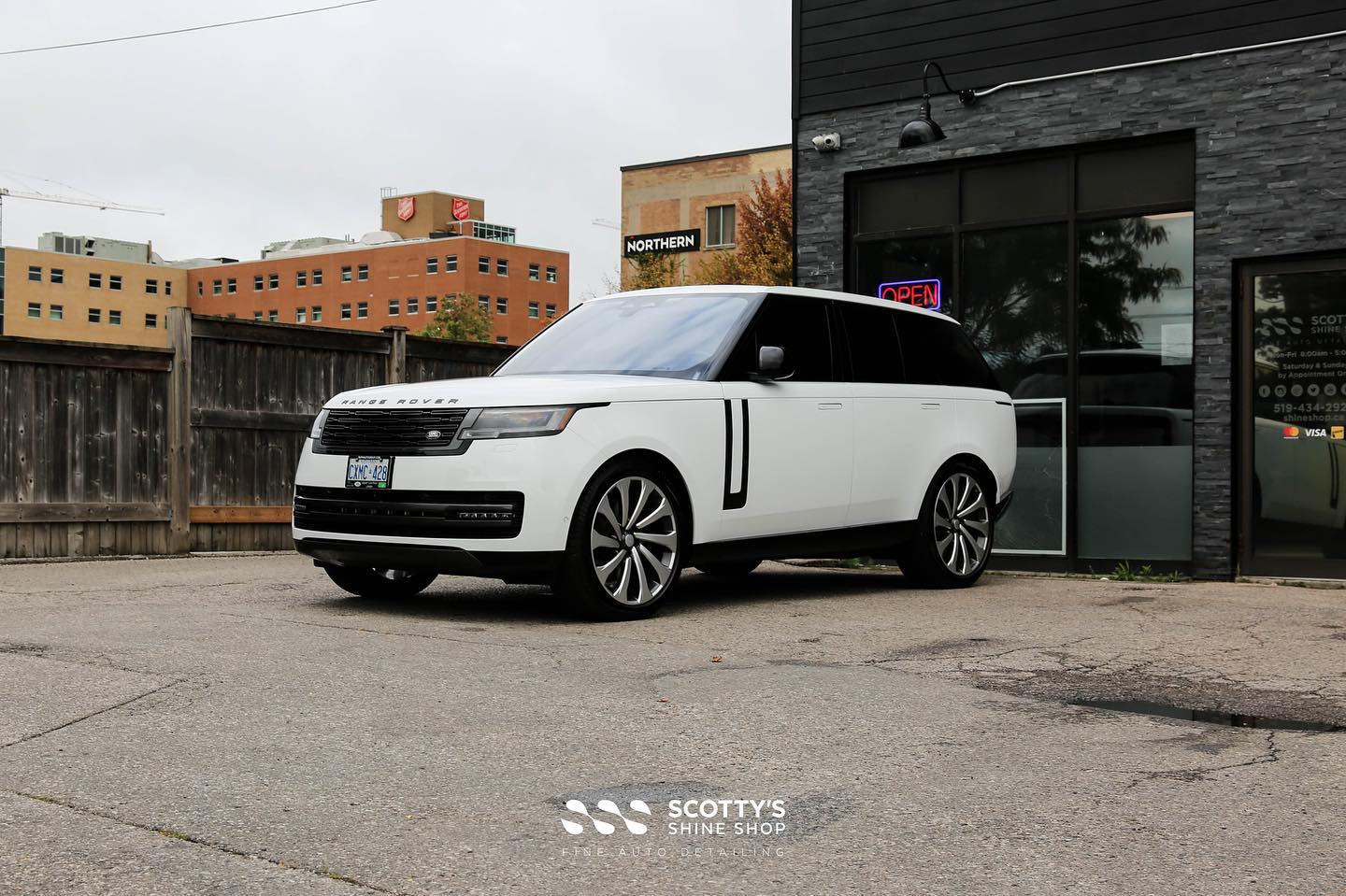 Range Rover SV Autobiography Detail Gtechniq Ceramic Coating