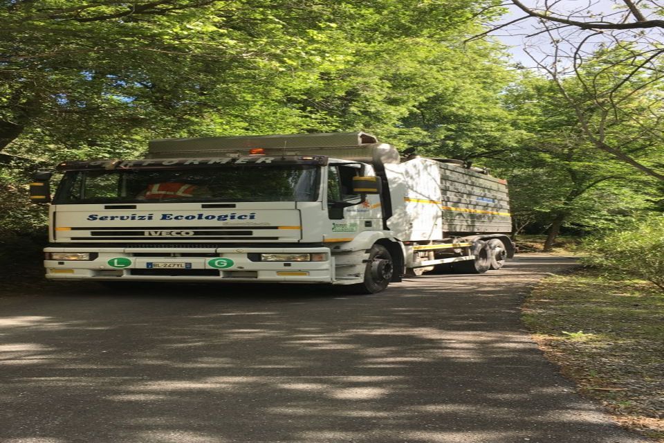 Road vehicle