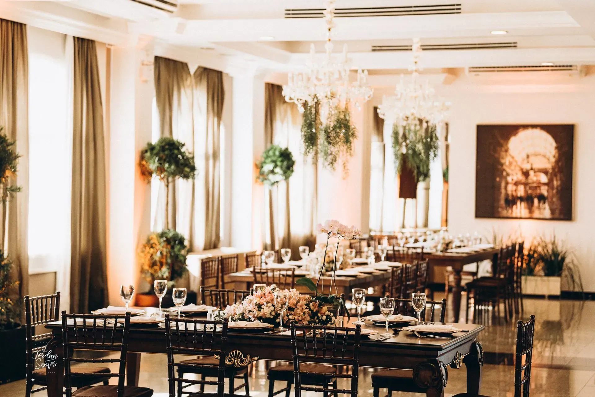 GRAND ROOM