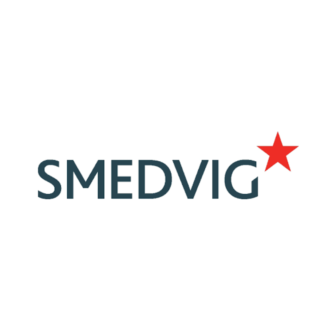 Smedvig logo with dark teal text and a red star to the right.