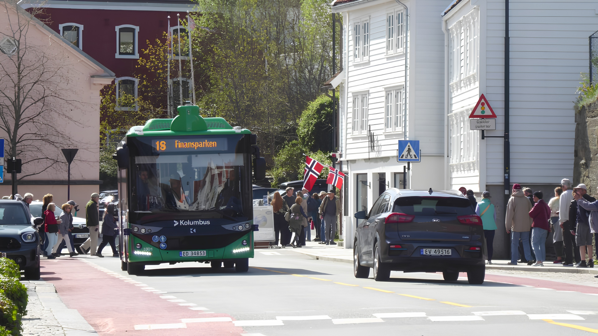 Autonomous bus