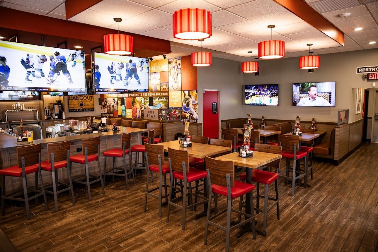 bar in Applebee's and IHOP dual-branded location