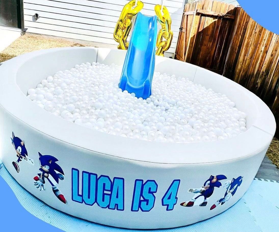 A white bowl with luca is 4 written on it