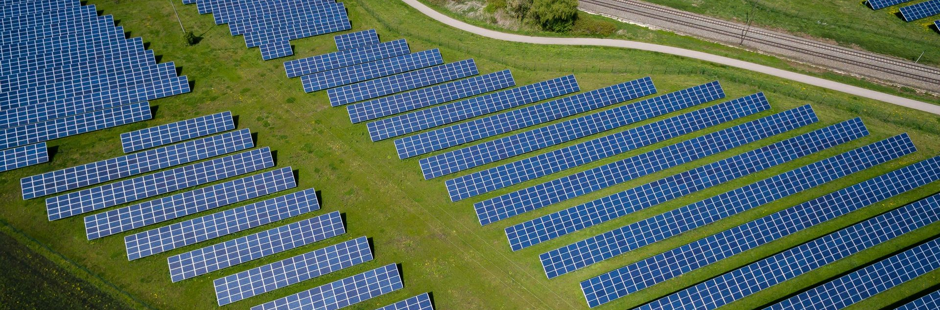 Coöperatieve zonneparken kunnen volgens Energie Samen en Edmij zonder noodfonds verder