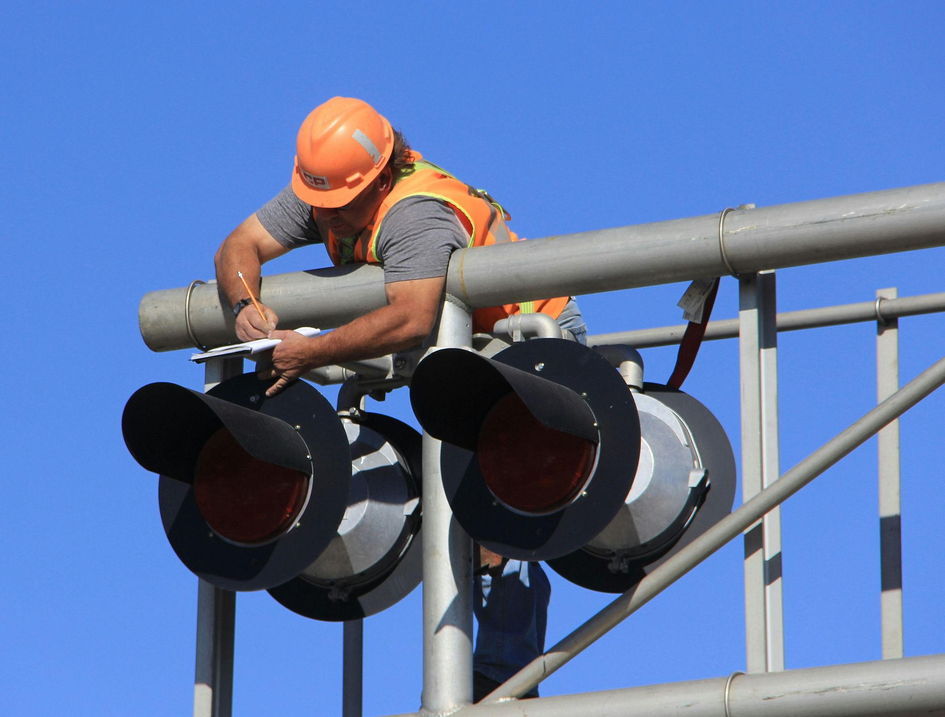 Monteur preventive maintenance inspections