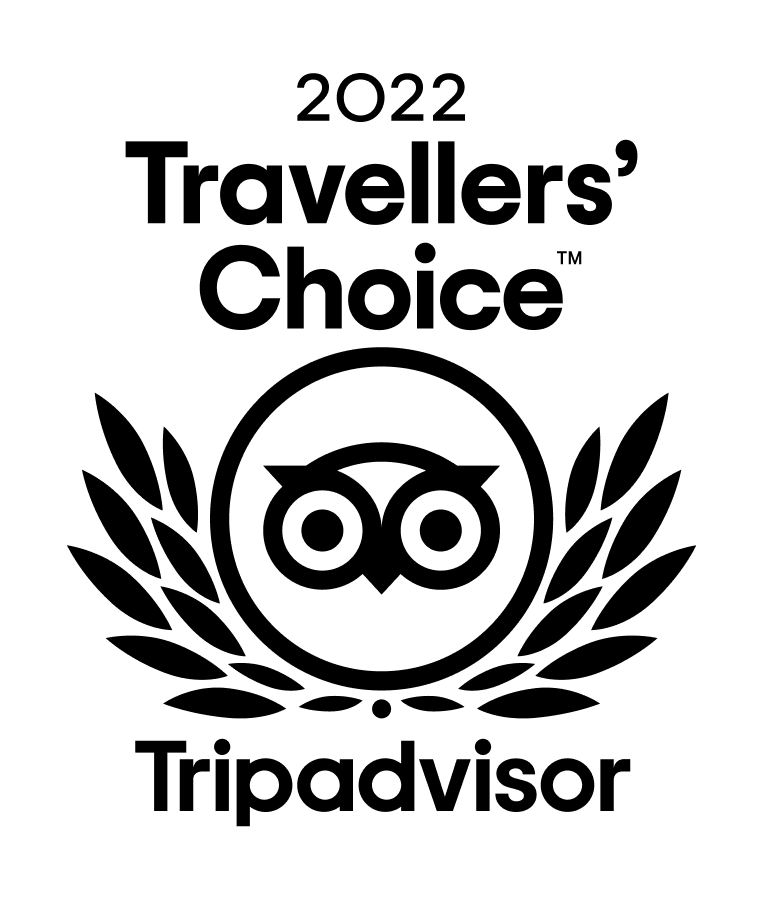 A black and white logo for travellers choice tripadvisor.