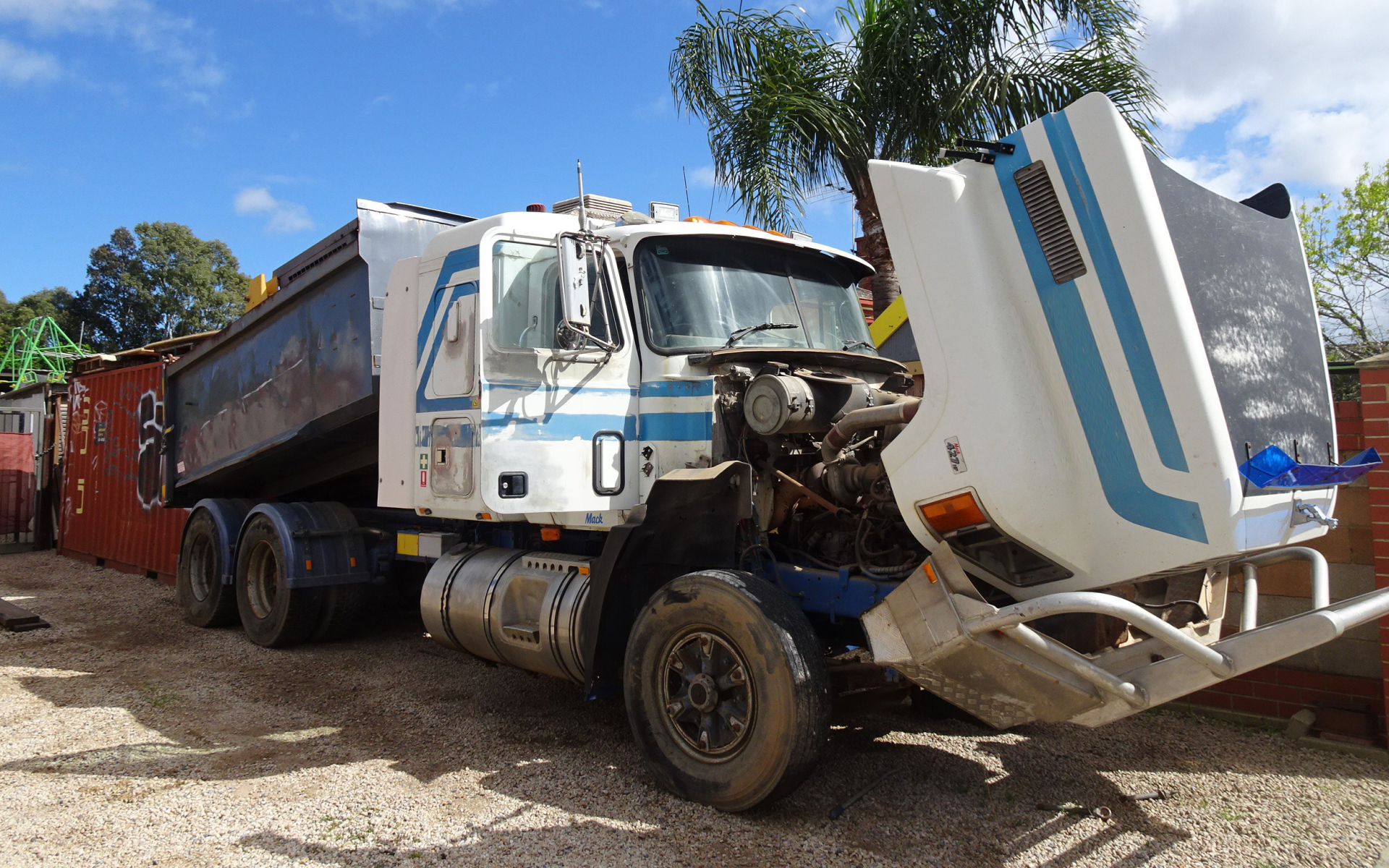 Heavy-Duty Vehicle Repair - Friendly Auto Centers in Mesa, AZ