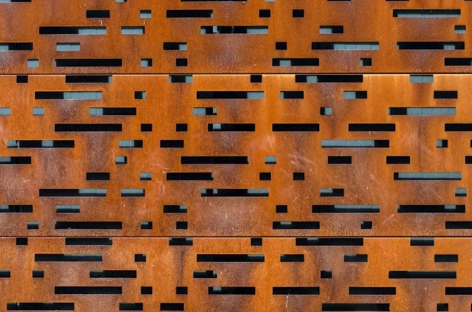 Acciaio corten, lamiera forata