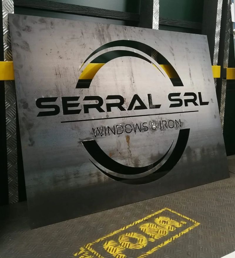 Taglio laser logo