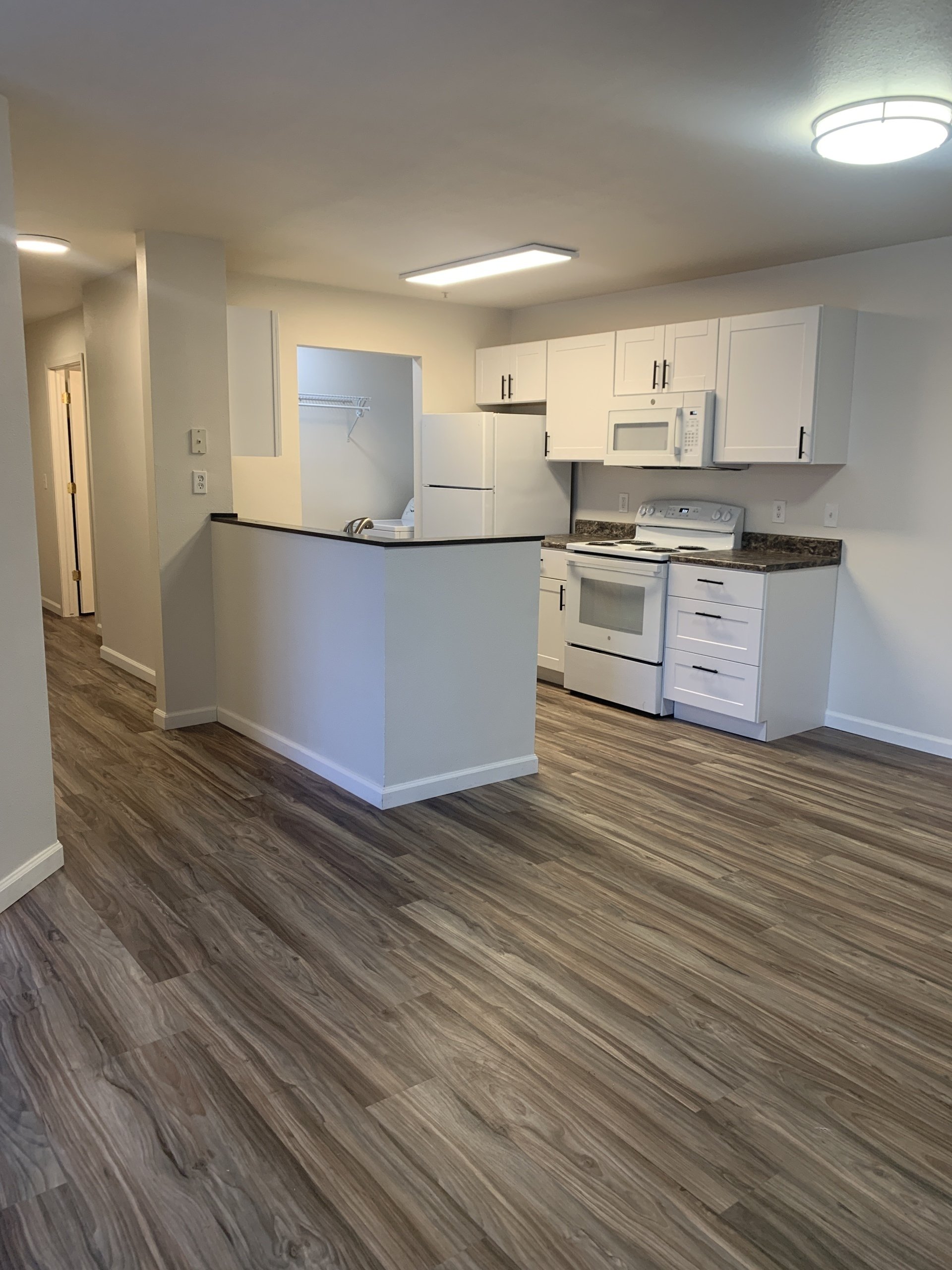 Explore the amenities and contact information for Rams Park Apartments