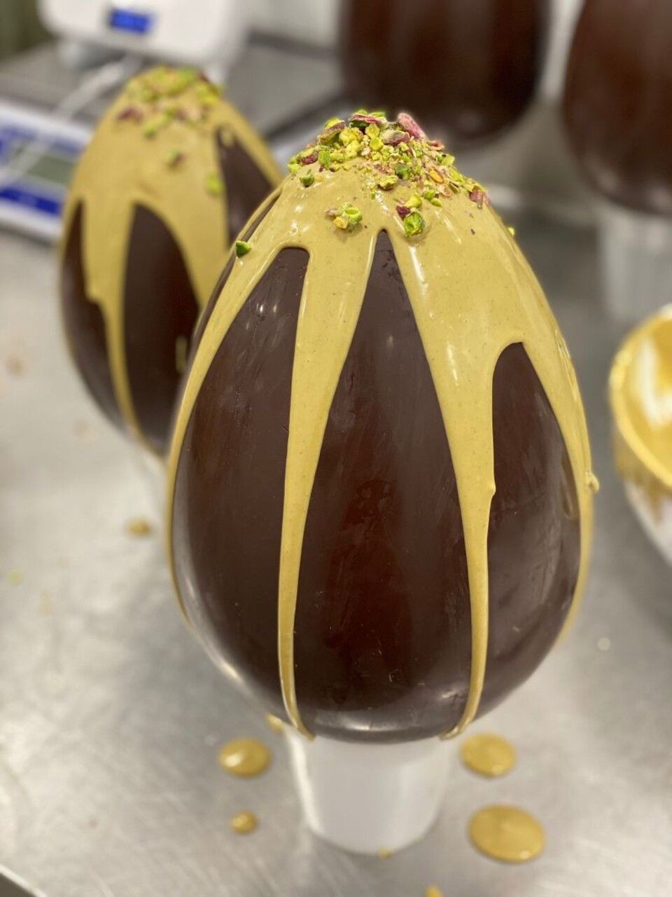 uova pasquali decorate della pasticceria a Roma Ostiense