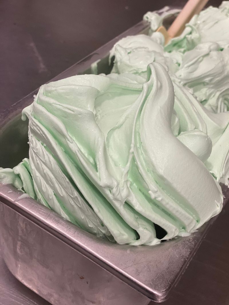 gelato alla panna gelateria a Roma