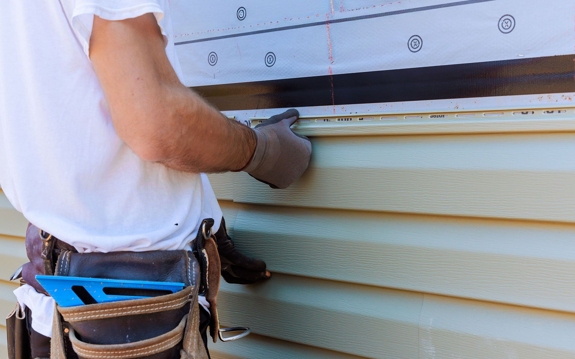 Curated visual reference: Fresh Look at Residential Siding Maintenance Urbandale Clive Ia