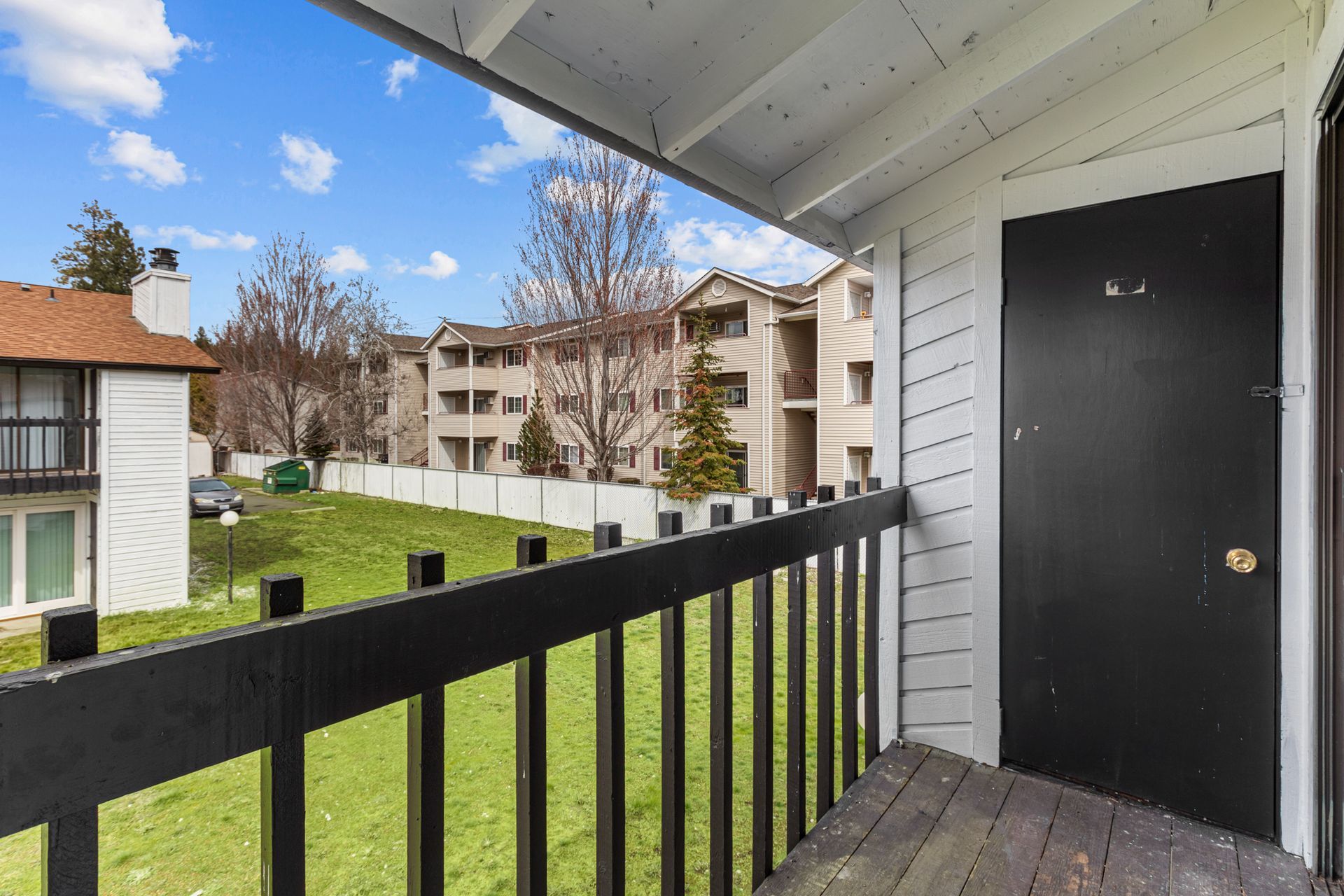 houk 33 patio
