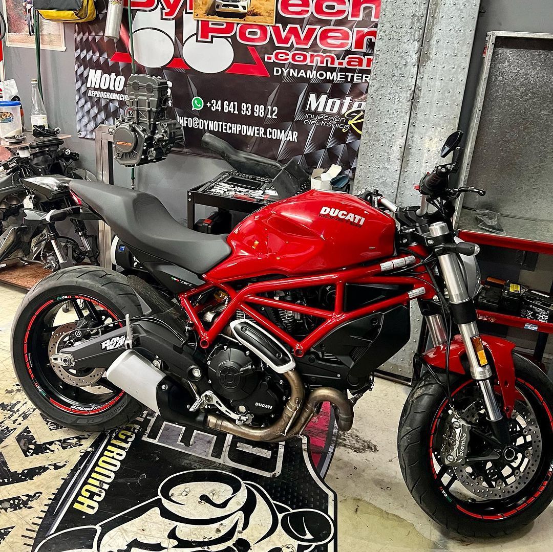 Moto One