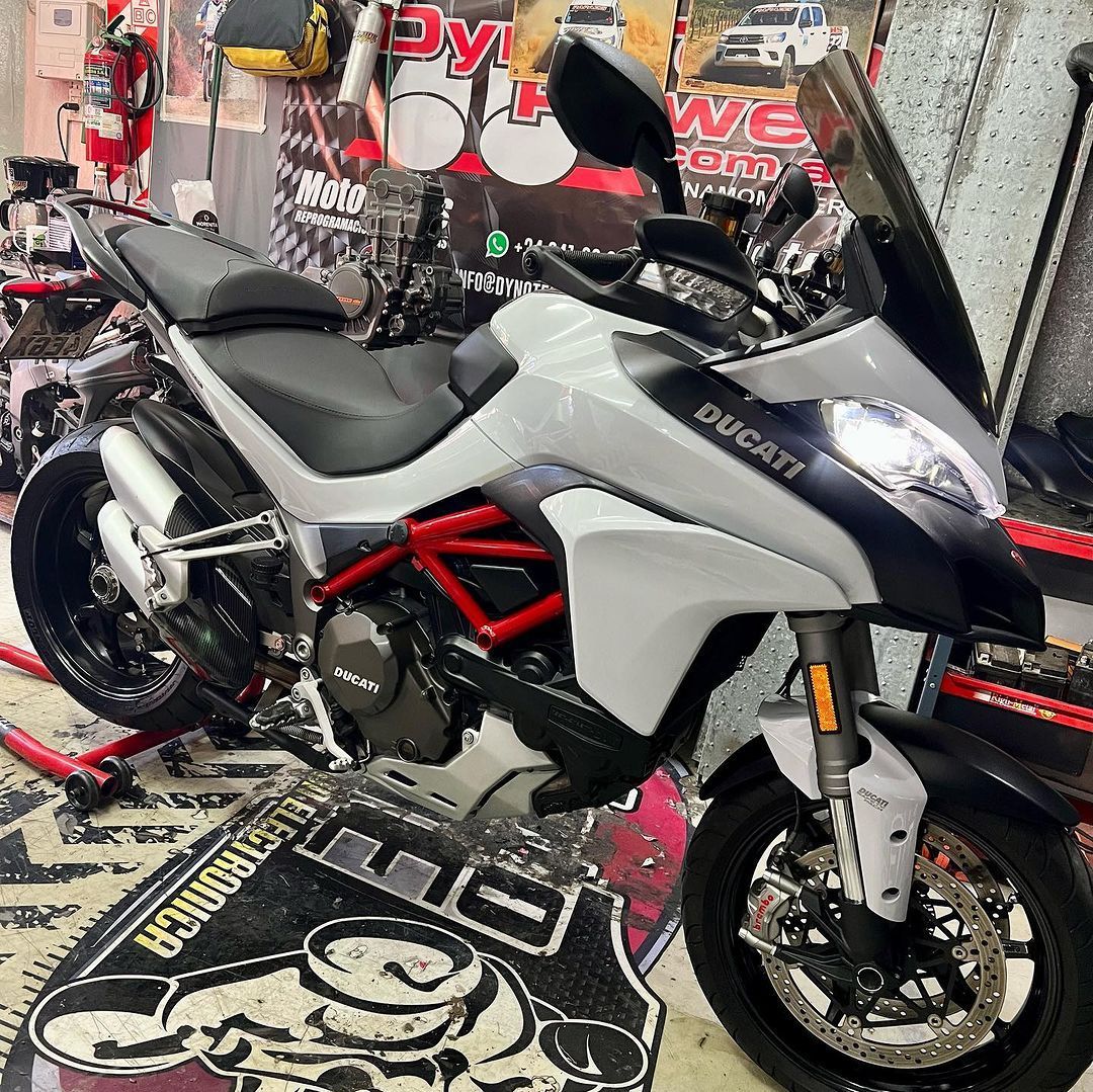 Moto One