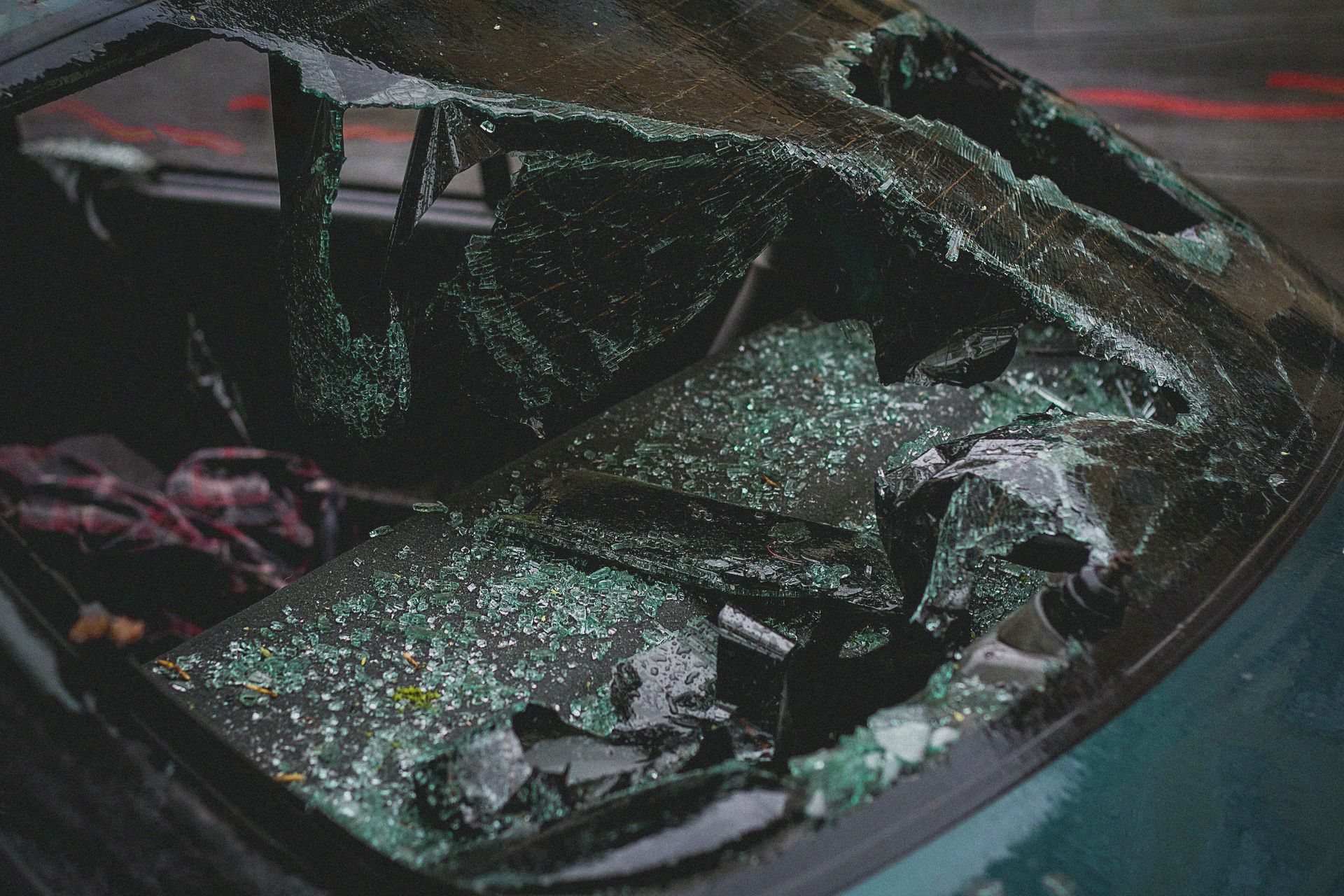 Signs Your Vehicle Needs Professional Collision Repair in Kapolei, HI | Rev Limit Auto Center