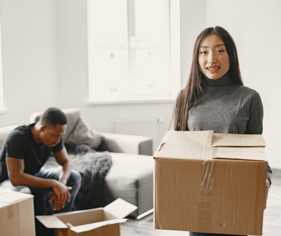 Time Considerations For DIY Vs Professional Moves