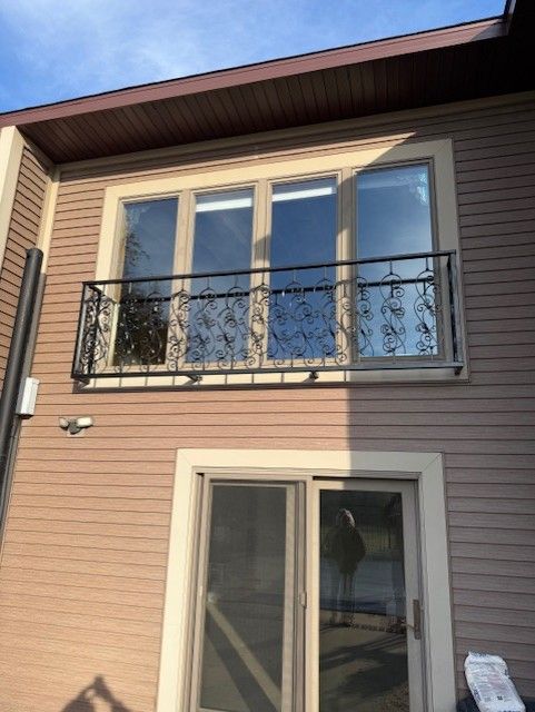 Custom Handrails & Ornamental Iron Railings Cedar Rapids, Marion, Cedar ...