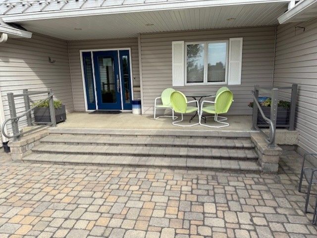 Modern Black Horizontal Cable Railings Waverly IA