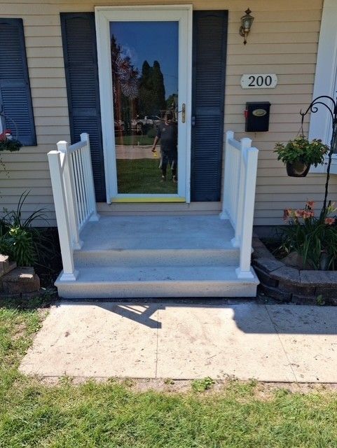 Aluminum Ultralox Railings On New Precast Steps In Oelwein, IA