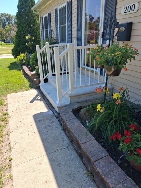Aluminum Ultralox Railings On New Precast Steps In Oelwein, IA
