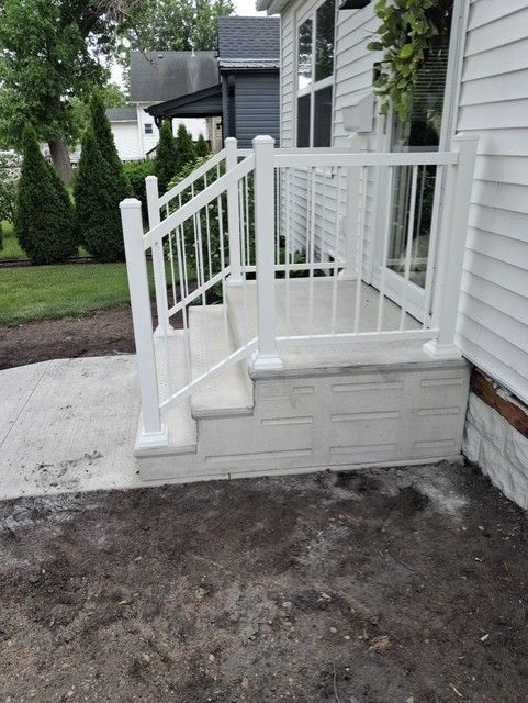 Aluminum Ultralox Railings On New Precast Steps In Cedar Rapids, IA