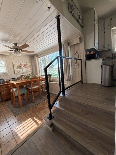 Custom Modern Interior Cable Railings In Waterloo, IA