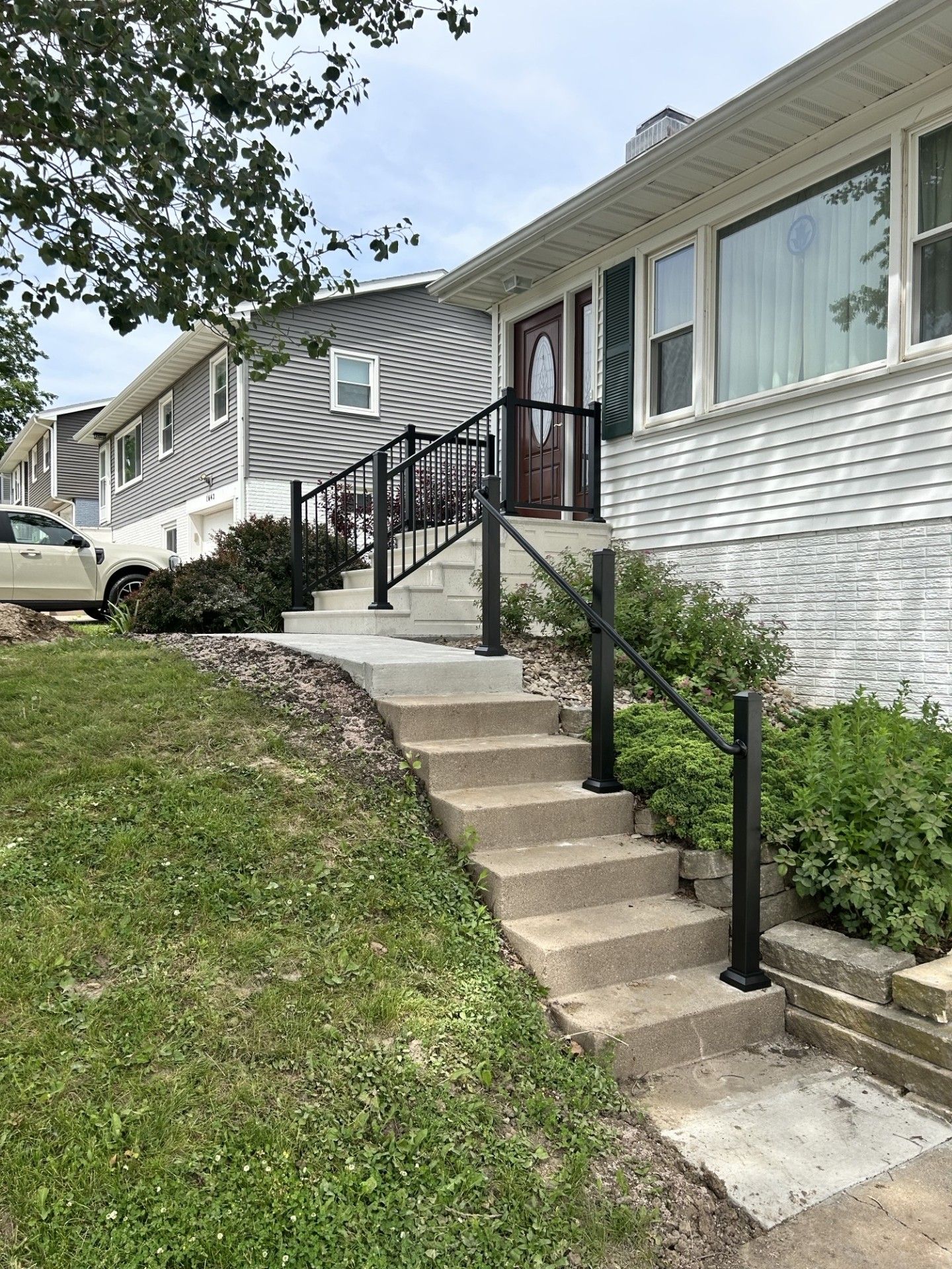 Aluminum Ultralox Pipe Rail & Return Kit Style Railing In Cedar Rapids, IA