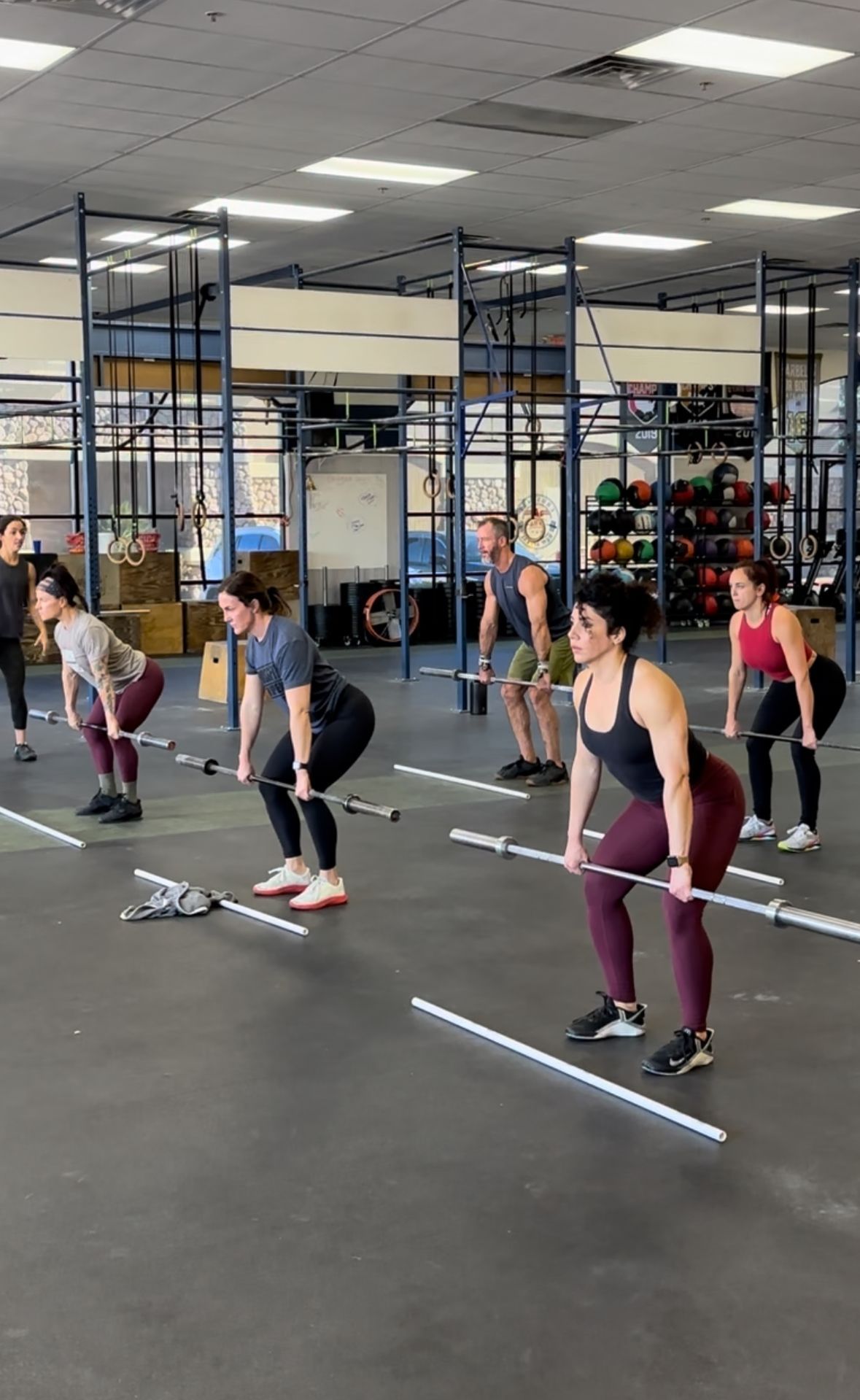 Embark on your fitness journey with the On Ramp program at CrossFit Las Vegas in the vibrant city of Las Vegas, NV. This personalized introduction to CrossFit lays the groundwork for success, providing newcomers with the knowledge, skills, and confidence needed to seamlessly integrate into our dynamic community.