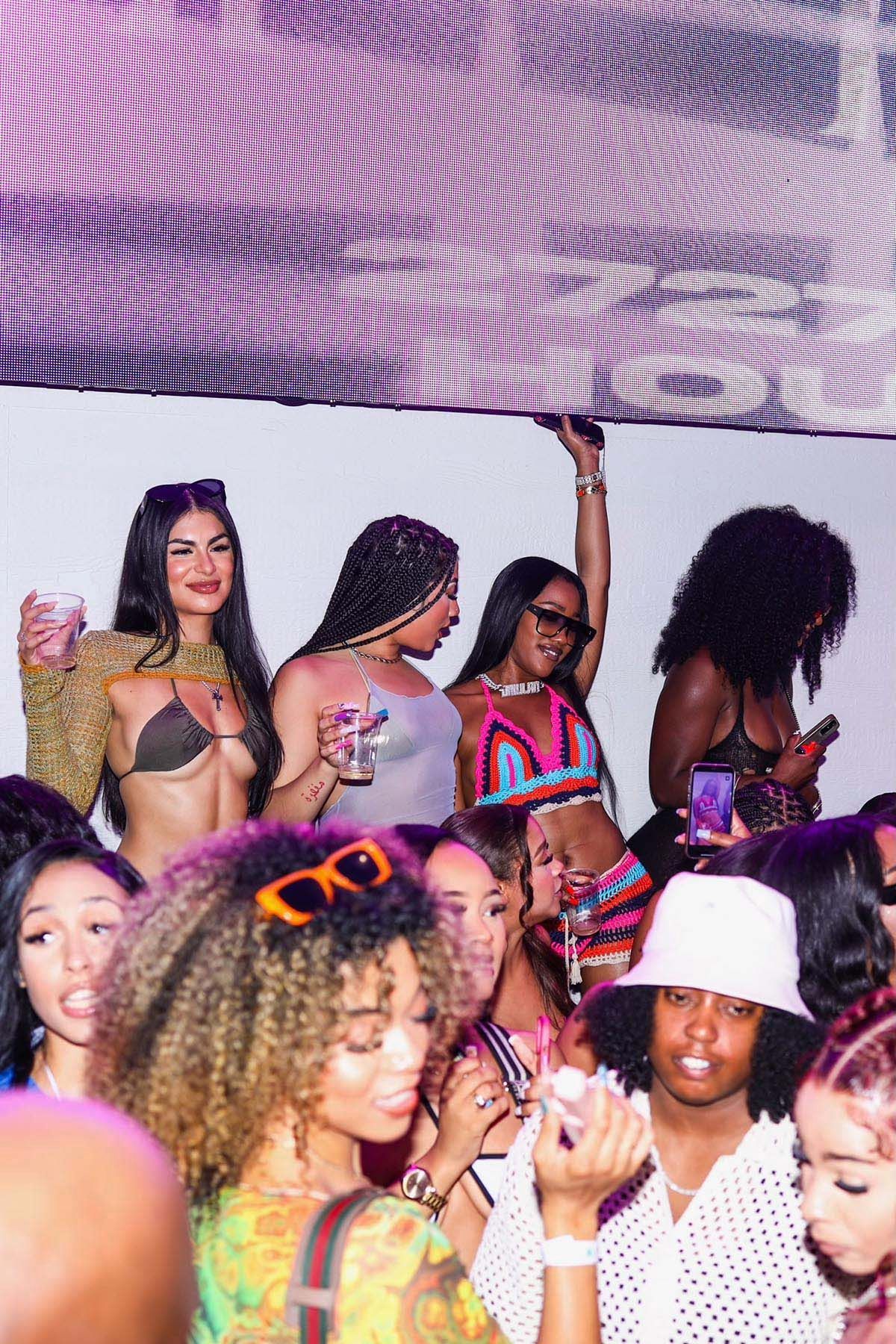 outdoor party 40