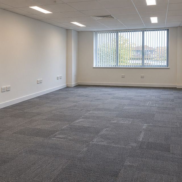 The same room after the furniture has been carried out