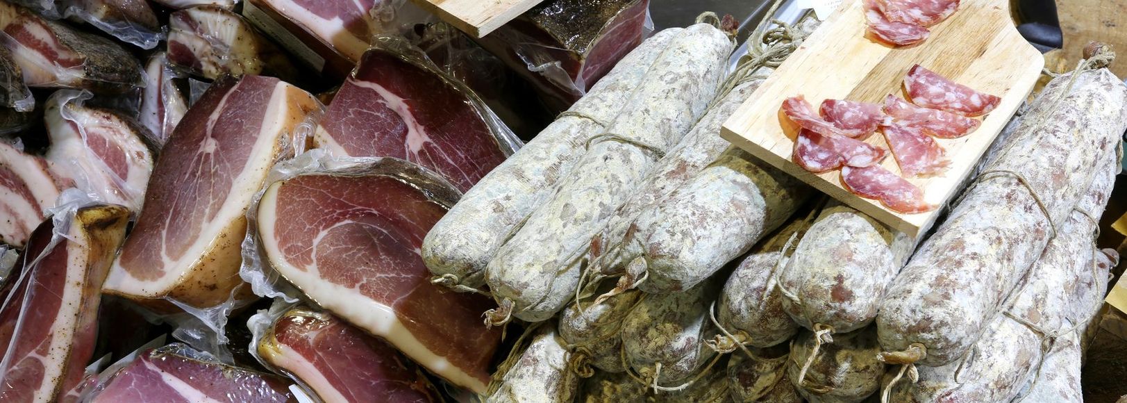 Lavorazione delle carni in laboratorio