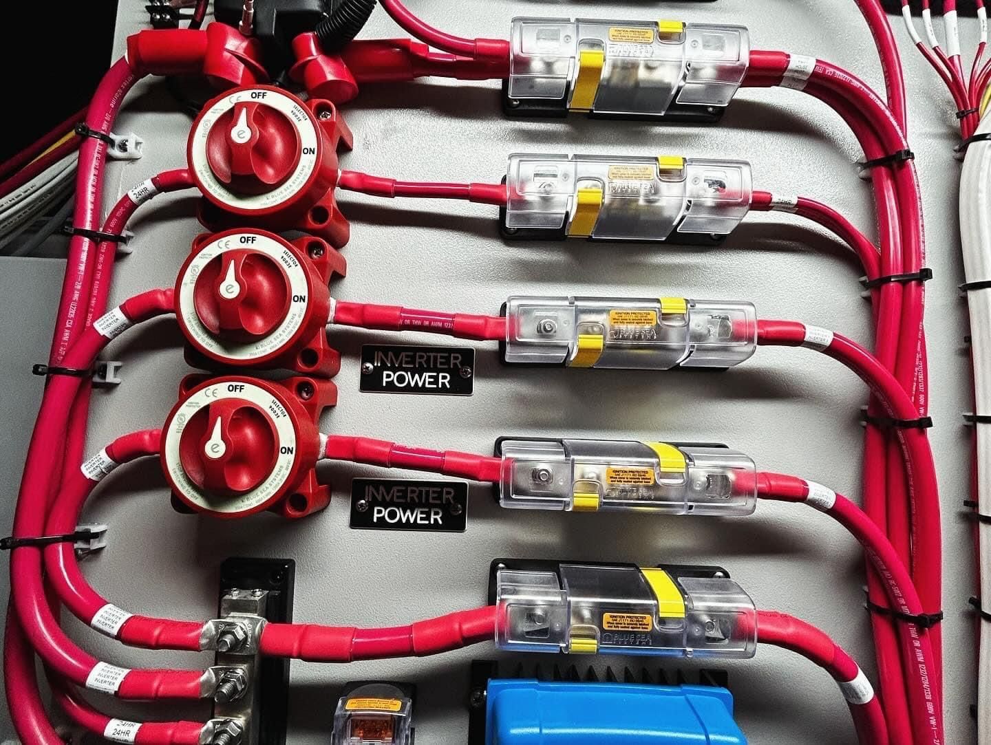 newly wired boat electrical system