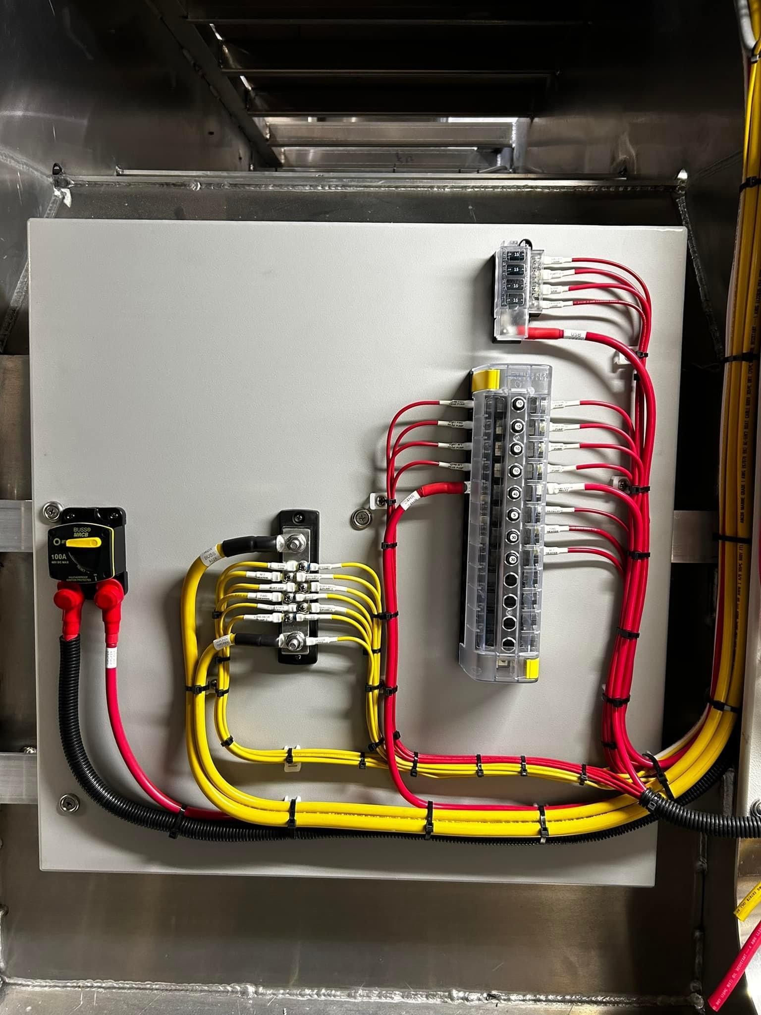 newly wired boat electrical system