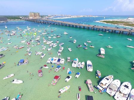 Top view of island that have full of boats