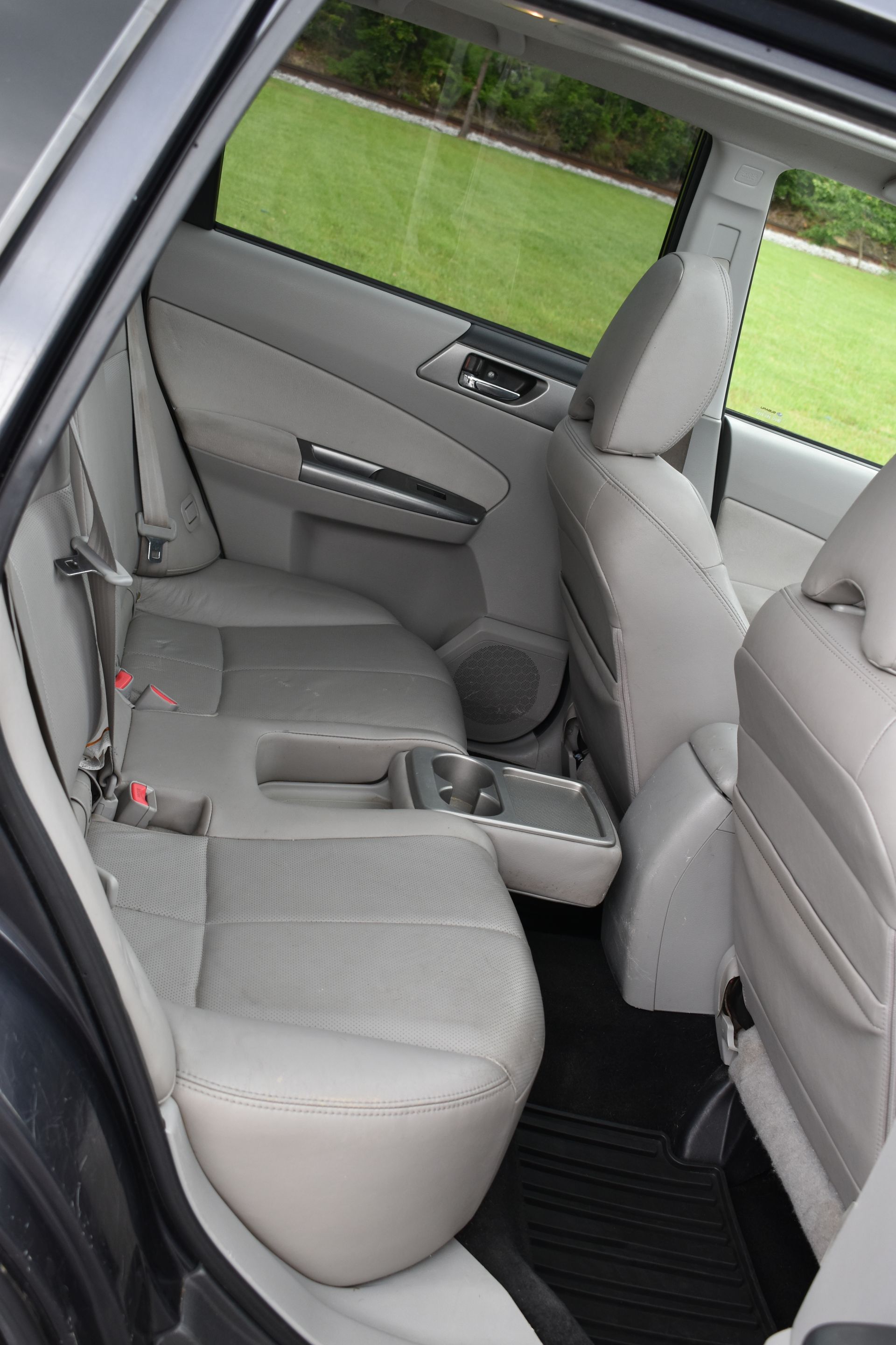 2011 Subaru Forester X Limited - Photo 10