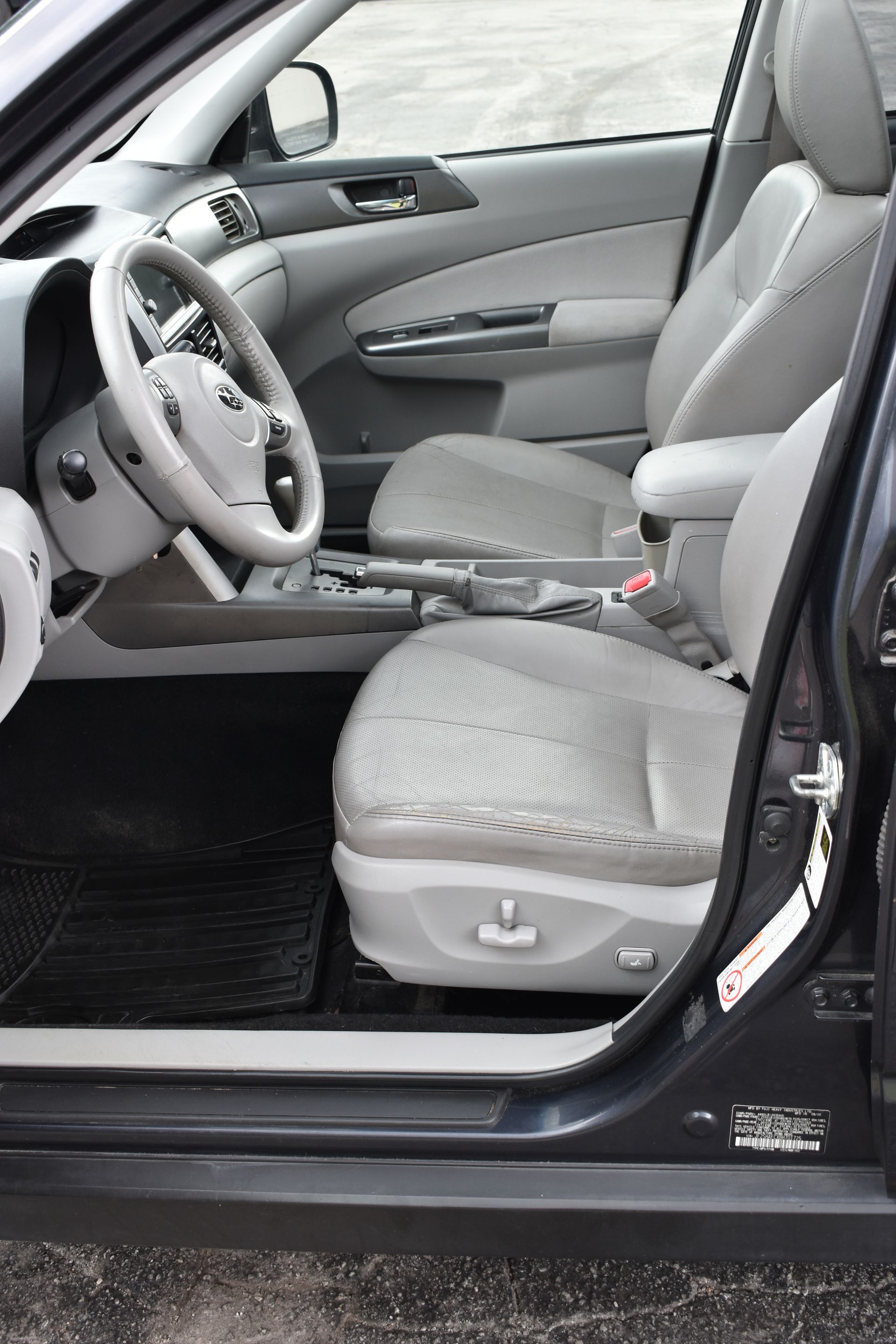 2011 Subaru Forester X Limited - Photo 11